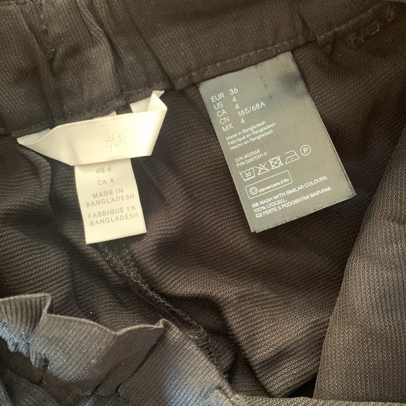 H&M Paperbag Shorts - Picture 3 of 7
